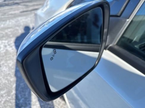 Used 2023 Nissan Leaf SV Plus image 9