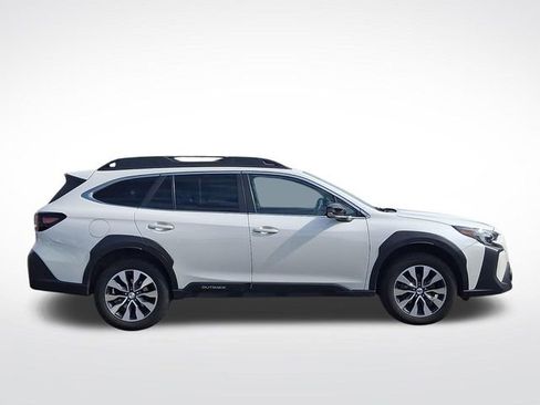 Used 2023 Subaru Outback Limited XT AWD/4WD image 7