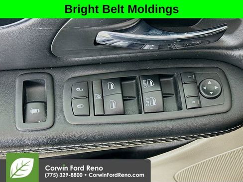 Used 2017 Dodge Grand Caravan SXT image 17