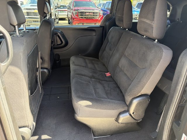Used 2018 Dodge Grand Caravan SE FWD image 24