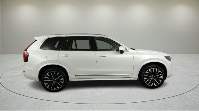 Used 2026 Volvo XC90 B6 Plus w/ Protection Package AWD/4WD image 3