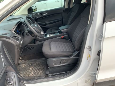 Used 2020 Ford Edge SE FWD image 7