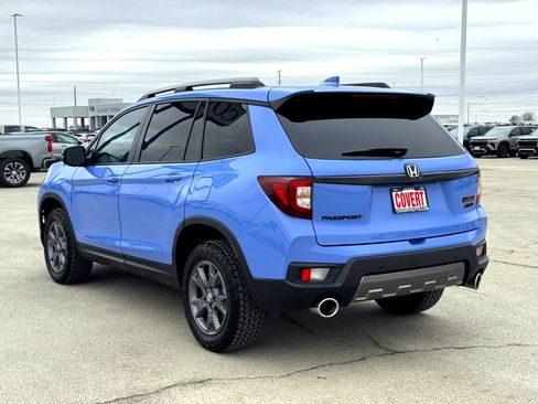 Used 2025 Honda Passport TrailSport image 10
