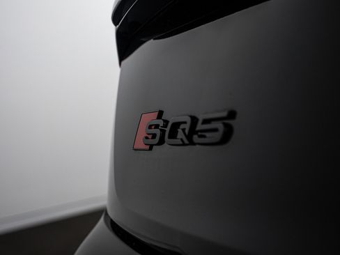 Used 2023 Audi SQ5 Premium Plus w/ Premium Plus Package image 22