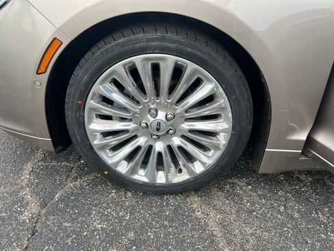 Certified 2020 Lincoln MKZ Reserve w/ Elements Package FWD image 31