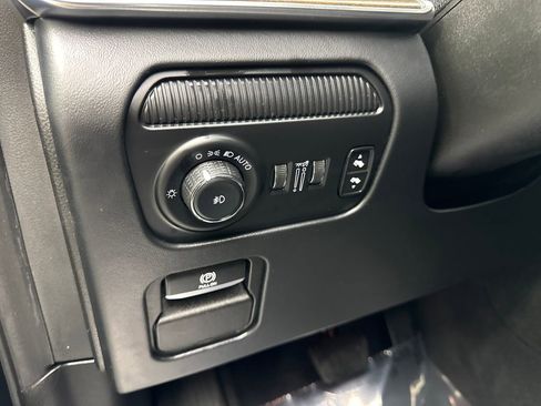 Used 2023 Jeep Grand Wagoneer Series II AWD/4WD image 63