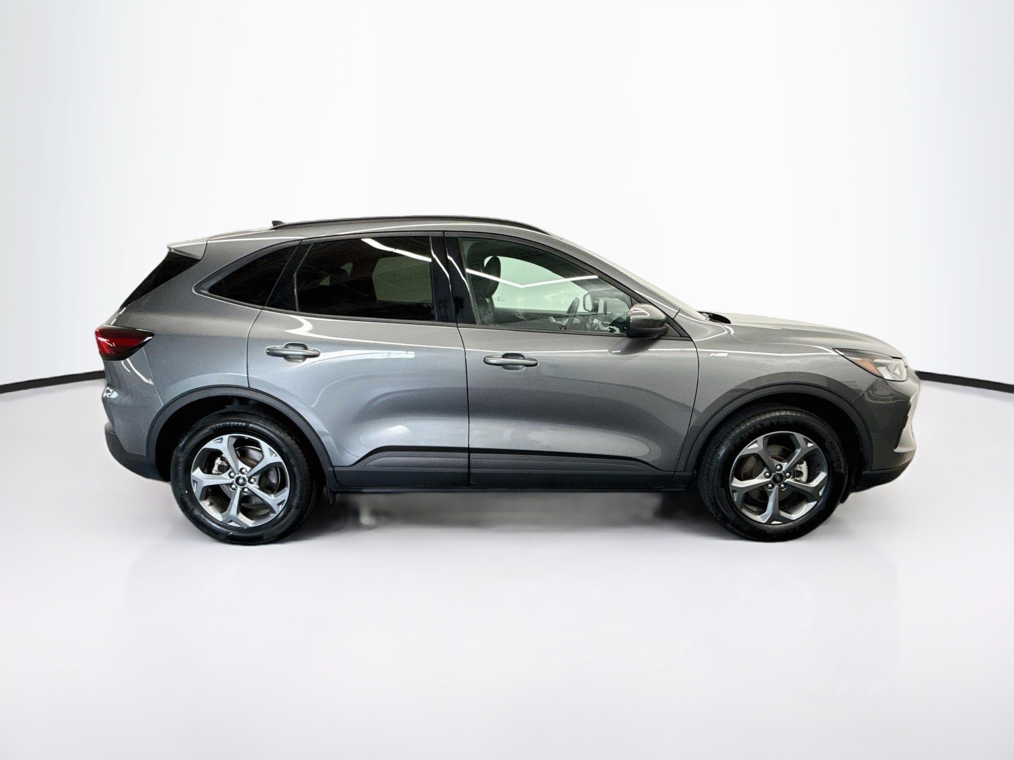 Used 2025 Ford Escape ST-Line Select AWD/4WD image 10