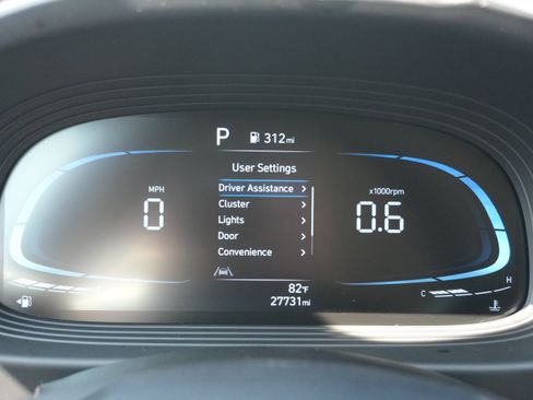 Used 2025 Hyundai Venue SEL FWD image 45