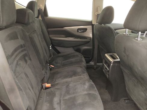 Used 2018 Nissan Murano S image 19