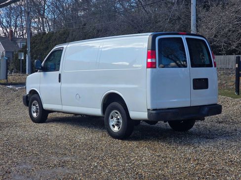 Used 2019 Chevrolet Express 3500 image 5