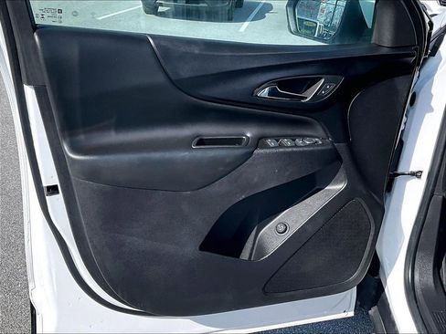 Used 2024 Chevrolet Equinox LT AWD/4WD image 9