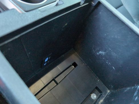 Used 2021 Toyota Tacoma TRD Off-Road image 23