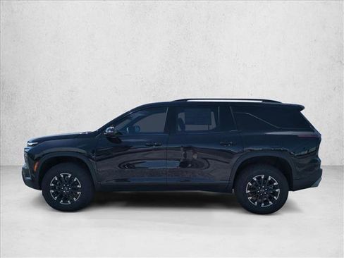 New 2026 Chevrolet Traverse Z71 w/ LPO, Floor Liner Package AWD/4WD image 5