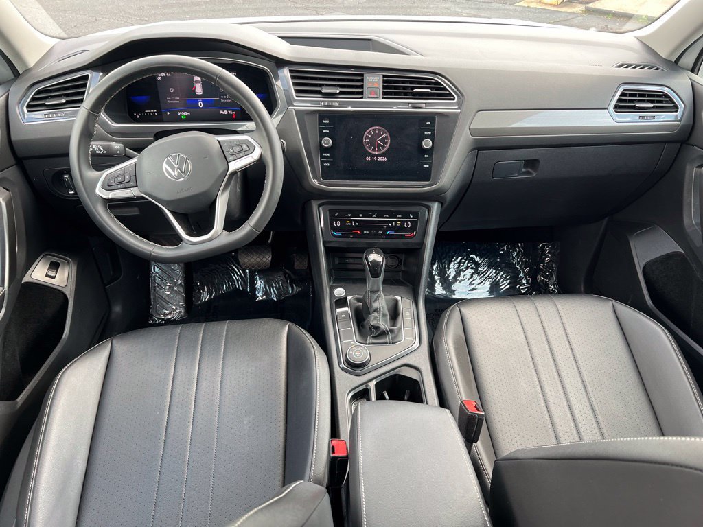 Used 2022 Volkswagen Tiguan SE AWD/4WD image 19