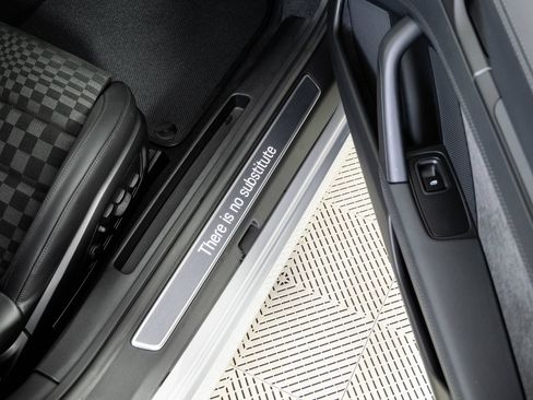 New 2026 Porsche 911 Carrera RWD image 20
