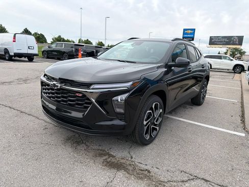 New 2026 Chevrolet Trax RS FWD image 7