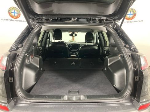 Used 2019 Jeep Cherokee Limited image 22