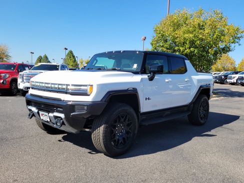 New 2026 GMC Hummer EV 4x4 Crew Cab w/ LPO, Dark Essentials Package image 4