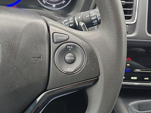 Certified 2017 Honda HR-V EX image 29
