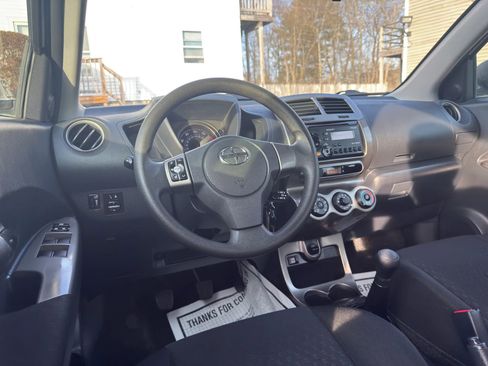 Used 2012 Scion xD image 28