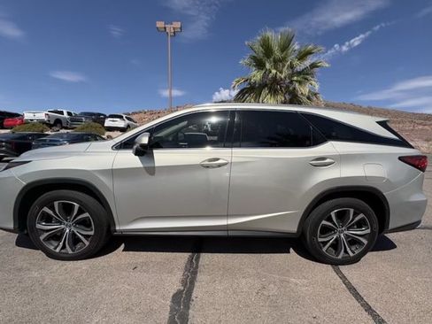 Used 2020 Lexus RX 350L Premium w/ Premium Package AWD/4WD image 2