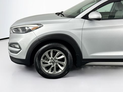 Used 2017 Hyundai Tucson SE w/ SE Popular Package 02 AWD/4WD image 33