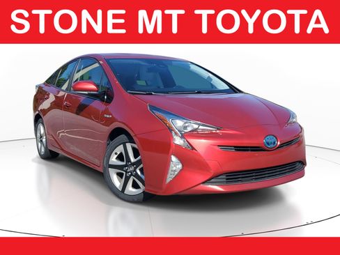 Used 2016 Toyota Prius Four FWD image 1