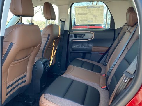 New 2026 Ford Bronco Sport Outer Banks w/ Outer Banks Tech Package+ AWD/4WD image 15