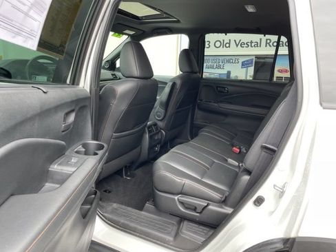 Used 2022 Honda Passport TrailSport image 27