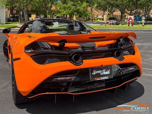 Used 2022 McLaren 720S Performance RWD image 45
