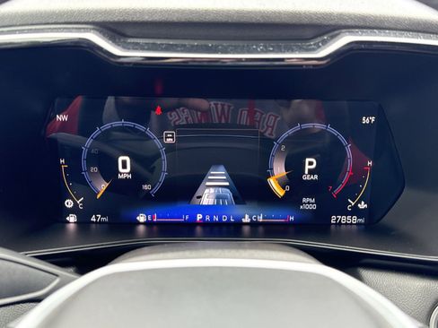 Used 2024 Chevrolet Colorado LT RWD image 17