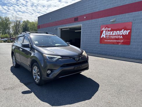 Used 2017 Toyota RAV4 Limited w/ Carpet Mat Package FWD image 1