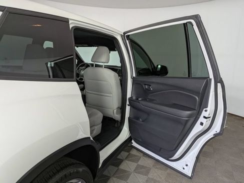Certified 2023 Honda Passport EX-L image 36