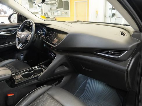 Used 2023 Buick Envision Avenir image 37