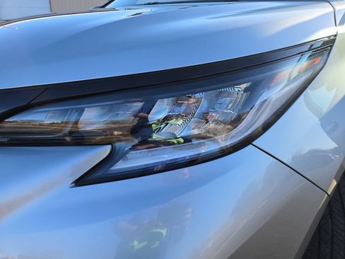 Used 2025 Toyota Sienna XSE image 34