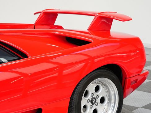 Used 1991 Lamborghini Diablo Coupe RWD image 48