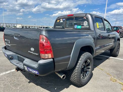Used 2015 Toyota Tacoma PreRunner w/ Convenience Package RWD image 3