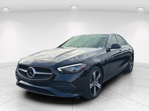 Used 2025 Mercedes-Benz C 300 Sedan image 7