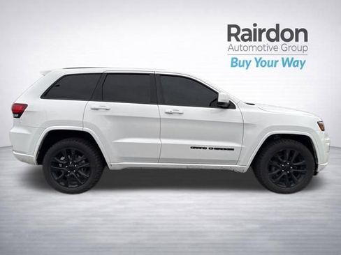 Used 2020 Jeep Grand Cherokee Altitude AWD/4WD image 8