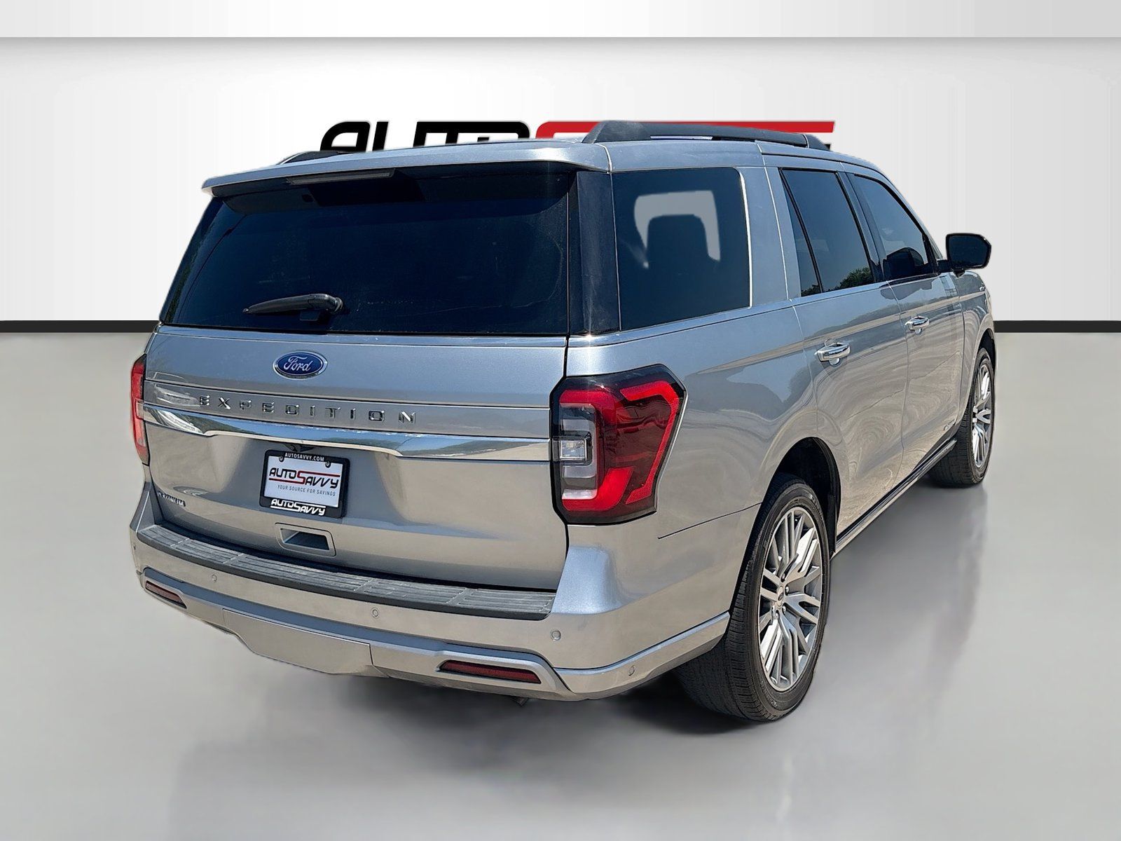 Used 2024 Ford Expedition Platinum RWD image 7