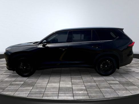 Used 2024 Toyota Grand Highlander AWD image 4