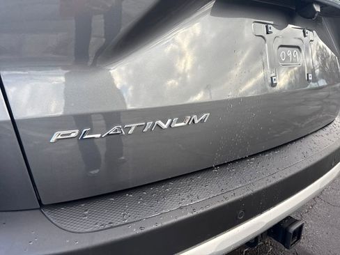 Used 2025 Ford Escape Platinum w/ Premium Technology Package image 12