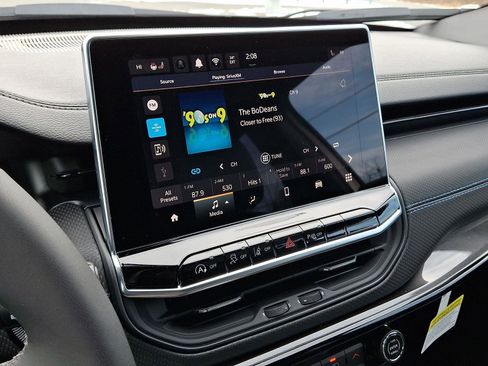 New 2026 Jeep Compass Limited AWD/4WD image 12