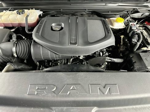 Used 2025 RAM 1500 Laramie w/ Off Road Group AWD/4WD image 32