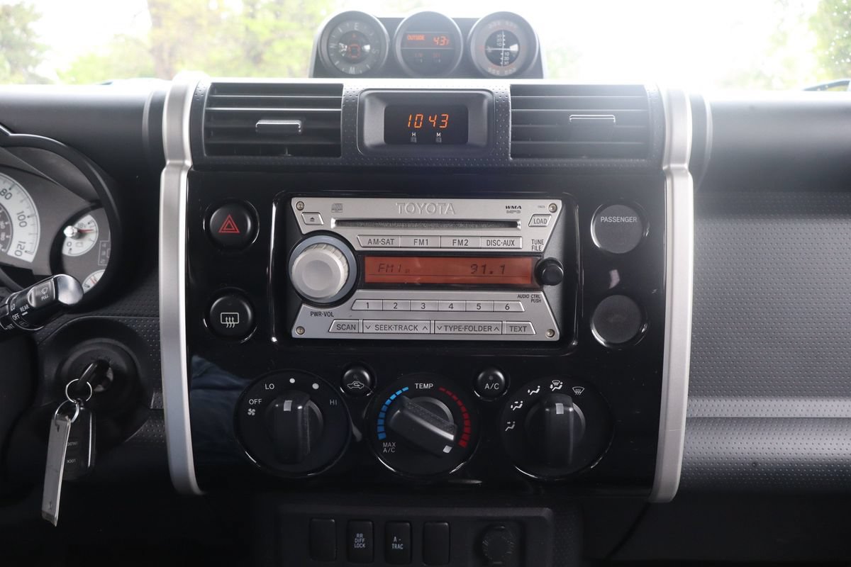 Used 2007 Toyota FJ Cruiser 4WD image 32