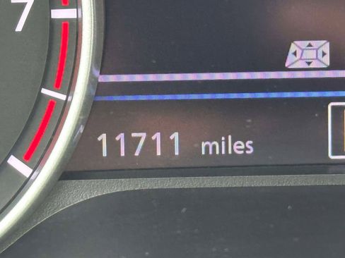 Certified 2025 Nissan Sentra SR w/ SR Premium Package image 39