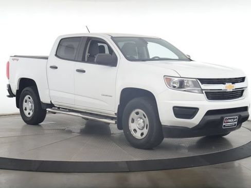 Used 2019 Chevrolet Colorado W/T AWD/4WD image 2