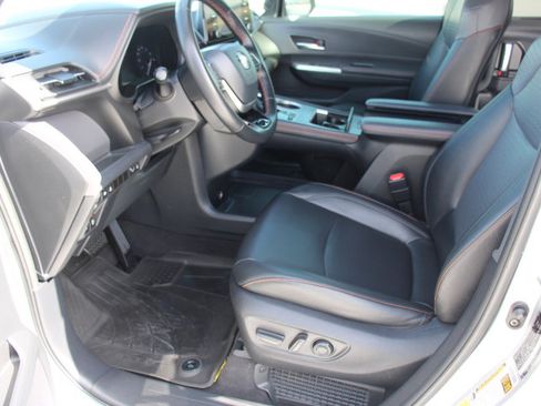 Certified 2021 Toyota Sienna XSE w/ XSE Plus Package AWD/4WD image 11