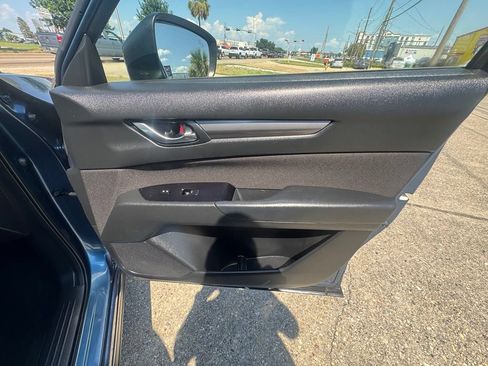 Used 2019 MAZDA CX-5 Sport w/ I-ACTIVSENSE Package FWD image 12