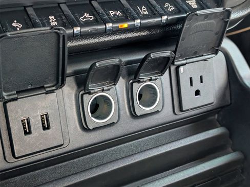 Used 2019 GMC Sierra 2500 Denali w/ Duramax Plus Package image 25